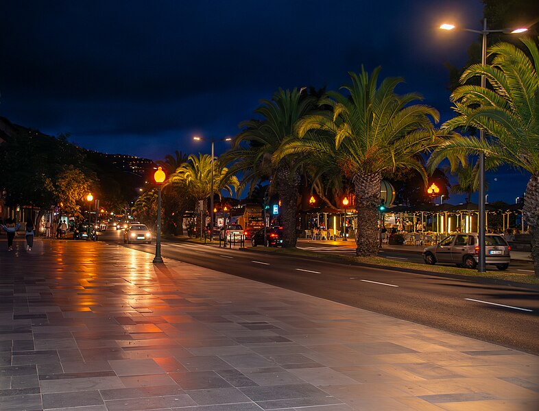 File:Avenida do Mar (53370908115).jpg