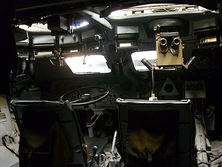 Tập_tin:BTR-80_interior.jpg