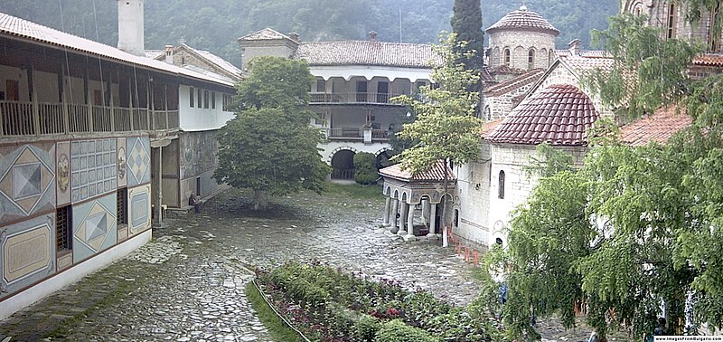 File:Bachkovo monastery panorama.jpg