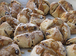 Ban'ses Crouaîsies - Hot Cross Buns 2