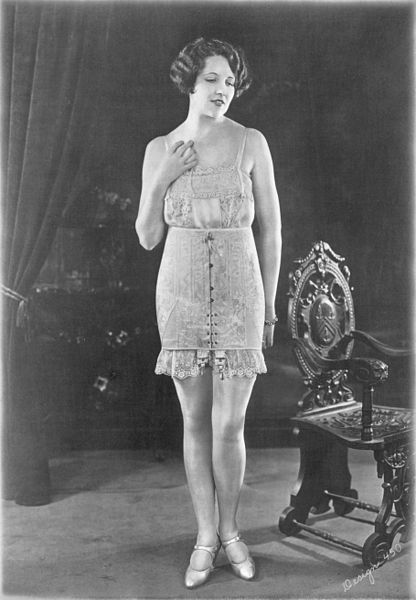 File:Barcley custom corsets11.jpg