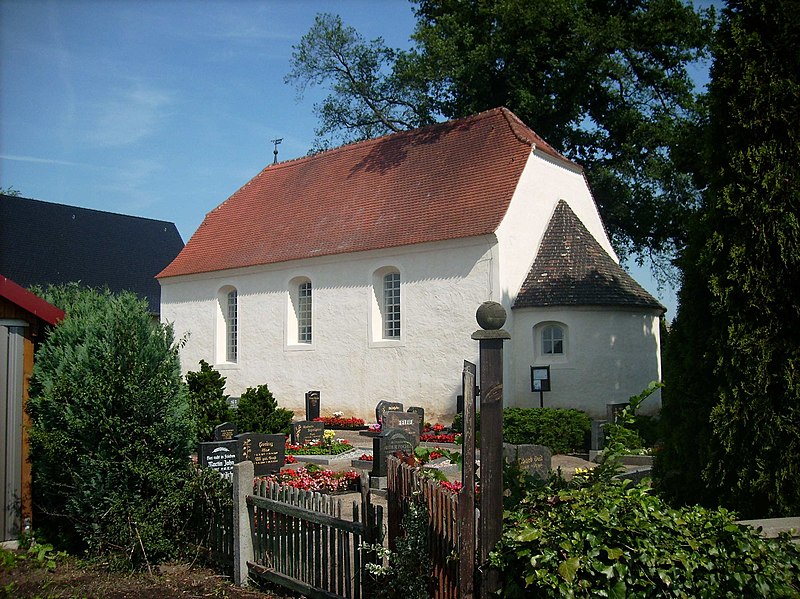 File:BattauneKirche.jpg