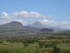 The craters, the lava field and the laccolith Baula