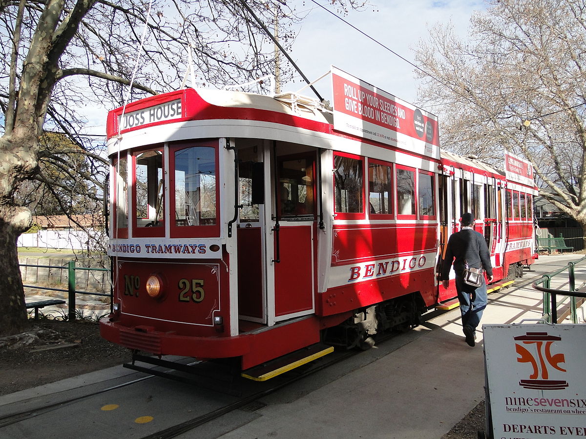 Melbourne tram route 12 - Wikipedia