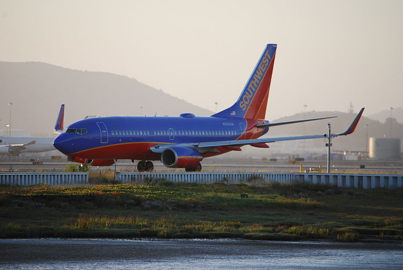 File:Boeing 737-700, Southwest Airlines, waiting to take off. SFO (7719536376).jpg