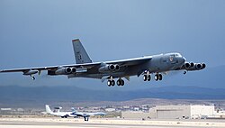 Boeing B-52H (3017029013).jpg