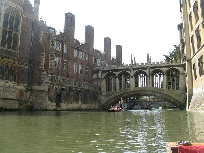 File:Bridges on the River Cam - geograph.org.uk - 3567283.jpg