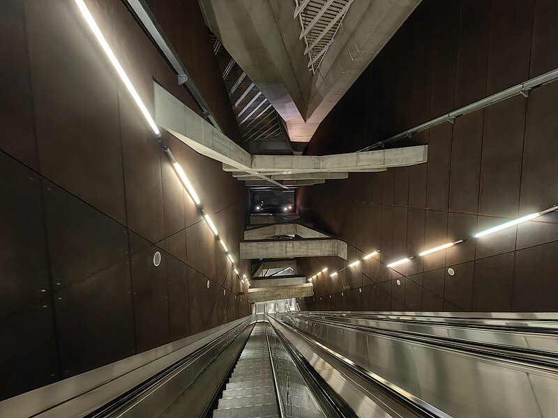 File:Budapest, M4 metró, Fővám tér, 49.jpg