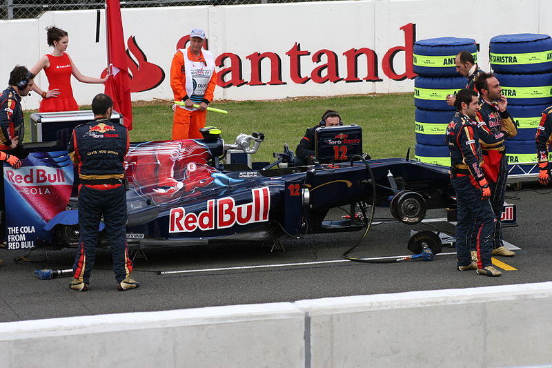 File:Buemi 2009 British GP grid.jpg