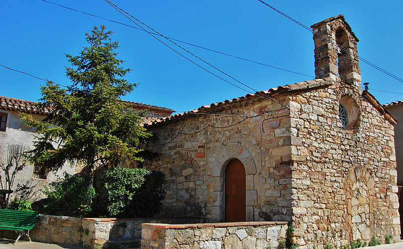 File:Capella de Sant Pere Sacarrera (Mediona) - 1.jpg