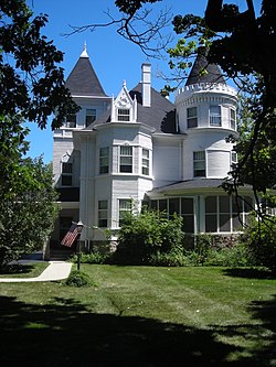 Charles H. Patten House (Palatine, IL) 02.JPG