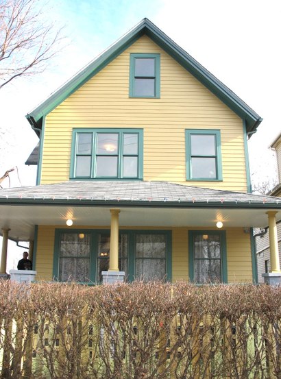 How to get to Christmas Story House with public transit - About the place