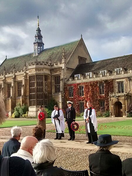 File:Cmglee Cambridge Trinity College Remembrance Service 2018.jpg