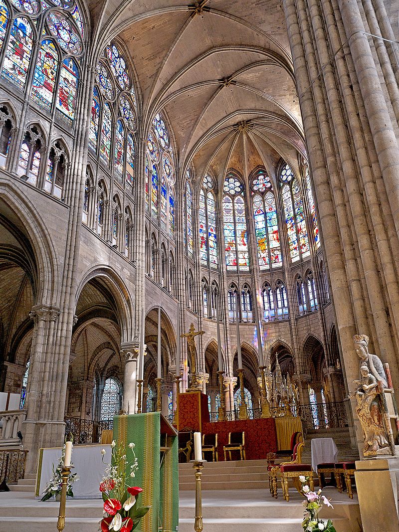 800px-Coeur_de_la_Basilique_de_Saint-Senis.jpg