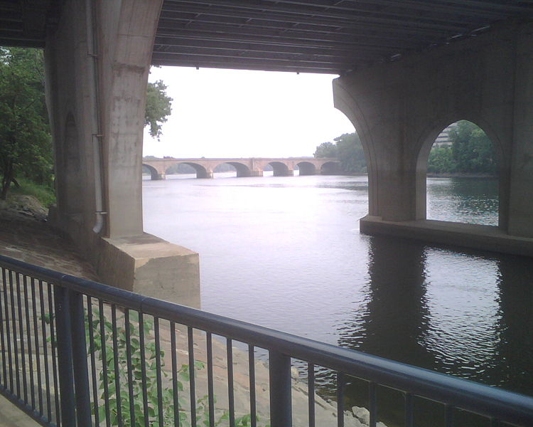 File:Connecticut River bridge.jpg