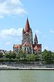 Veduta della chiesa dal Danubio