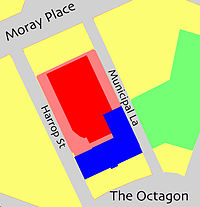 Plan showing the first (blue) and second (red) stages of construction. The concert hall is marked in deeper red. The area shown in green is the Dunedin Civic Centre. DunedinNZ-townhallplan.jpg
