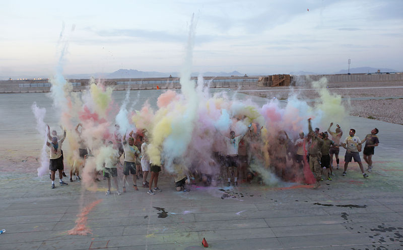 File:Dustoff Splash Dash 5K brings color to runners in Helmand province 140421-M-JD595-122.jpg