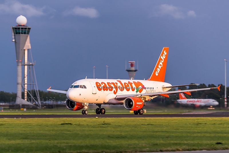 File:Easyjet A319 G-EZEZ AMS 2016-09-04.jpg