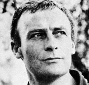 File:Edward Woodward 1971.JPG