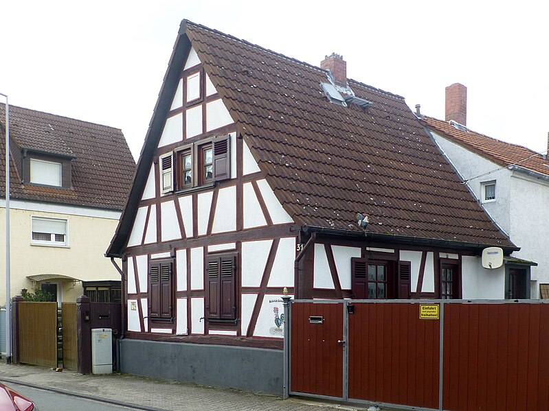 File:Einhausen, Rheinstraße 31.jpg