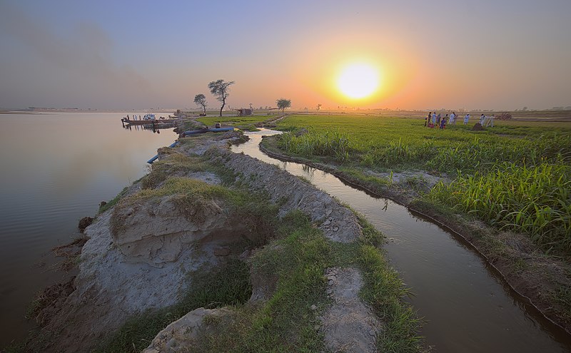 File:Evening in Okara, Punjab.jpg