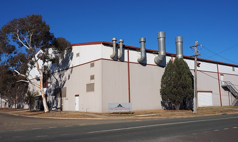 File:Exterior of the Treloar Resource Centre July 2018.jpg