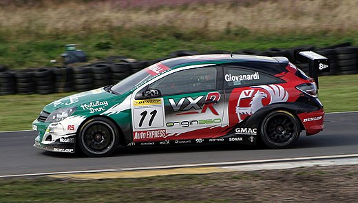 Fabrizio Giovanardi in 2006 op Knockhill met zijn Vauxhall Astra
