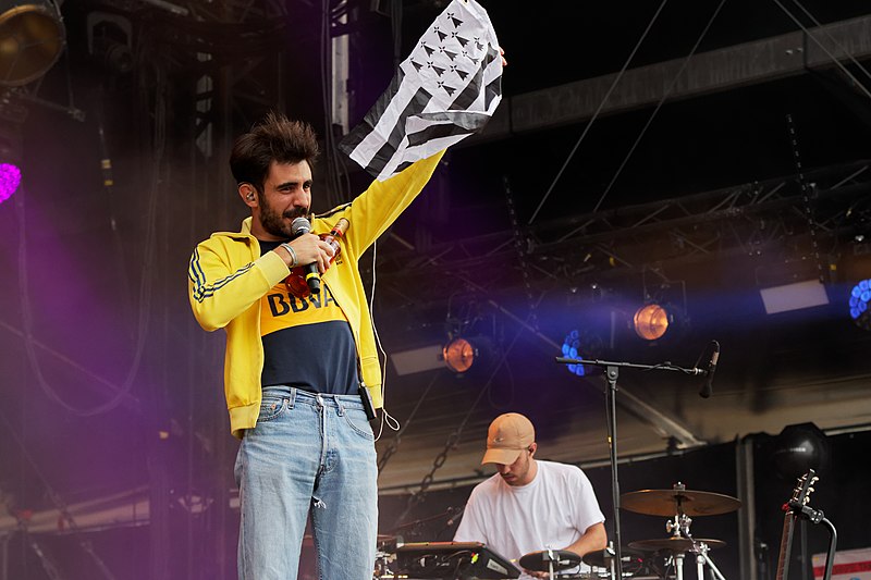 File:Festival des Vieilles Charrues 2018 - Thérapie Taxi - 079.jpg