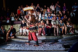 Firewalking, Kandy