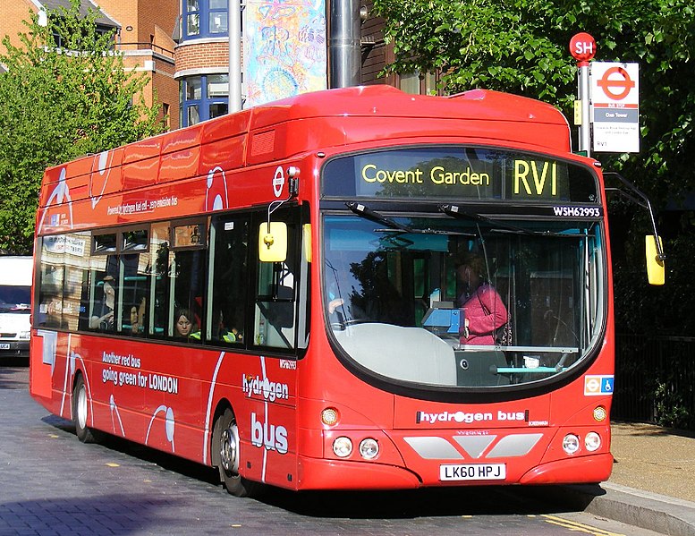 File:First London fuel cell bus WSH62993 (LK60 HPJ) VDL SB200 Wrightbus Pulsar, Upper Ground, route RV1, 4 May 2011 cropped.jpg