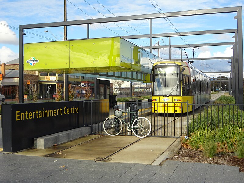 File:Flexity Classic Light Rail vehicle at the Entertainment Centre.JPG