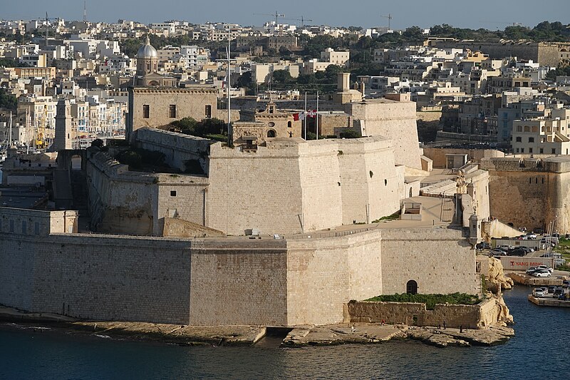 File:Fort St. Angelo, Birgu, Malta.01.jpg