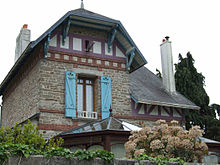 Villa du début du XXe siècle dans le bourg de Fouesnant.