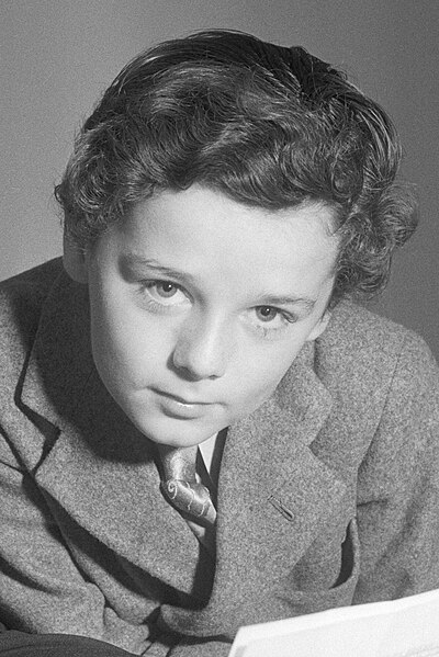 File:Freddie Bartholomew crop.jpg