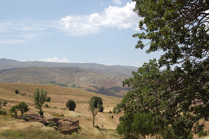 File:Gürreşten Güneliye bakış - panoramio.jpg