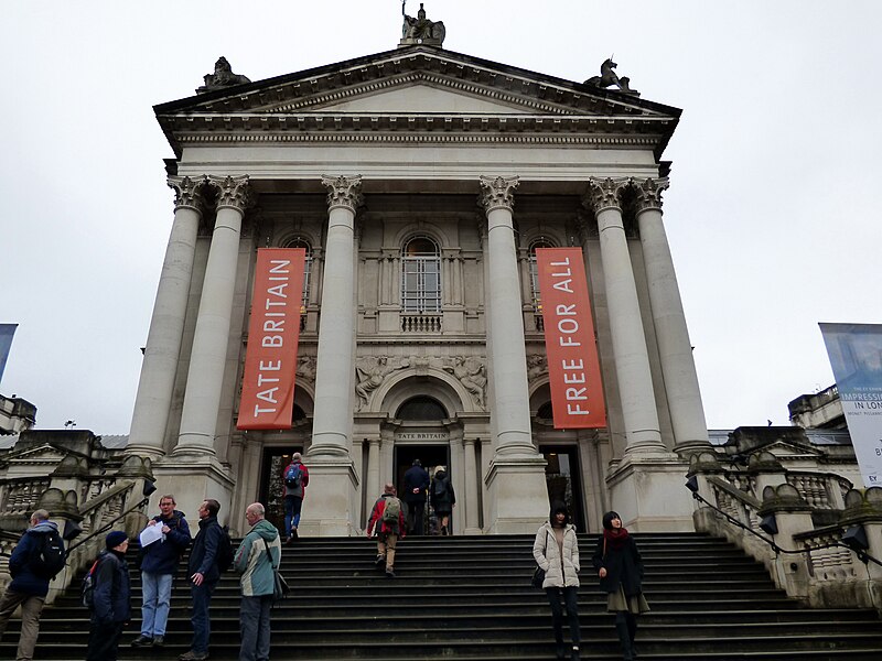 File:GOC London Public Art 2 011 Tate Britain (30998836847).jpg