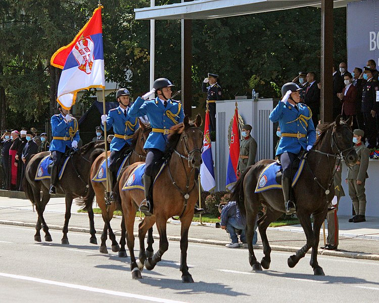 File:Garda - konjica - Vojna akademija - 01.jpg