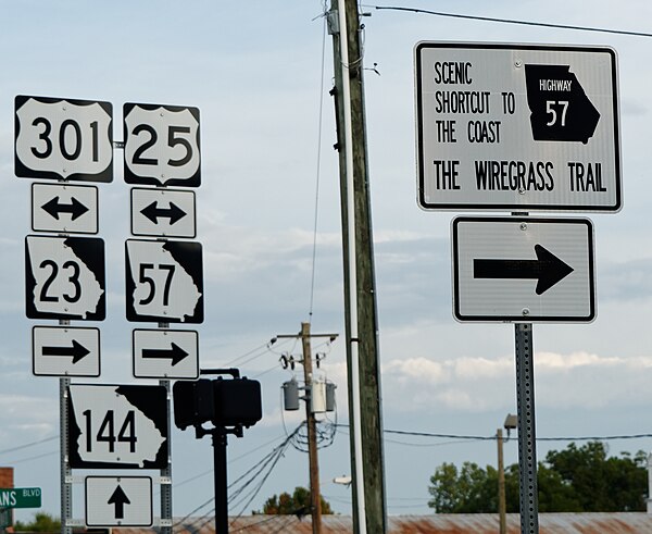 Wiregrass trail sign