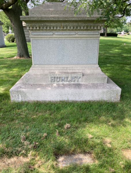 File:Grave of Edward Nash Hurley (1864–1933) at Calvary Cemetery, Evanston 2.png