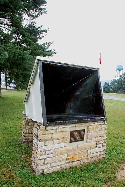 Horn antenna used by Harold I. Ewen and Edward M. Purcell at the Lyman Laboratory of Physics at Harvard University in 1951 for the first detection of 