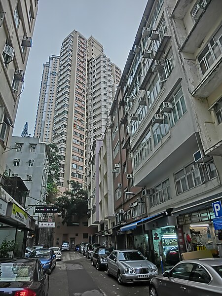 File:HK 大坑 Tai Hang 安庶庇街 Ormsby Street Third Lane view Winway Court Apr-2014.JPG