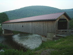 Hamden Covered Bridge Mai 06.jpg