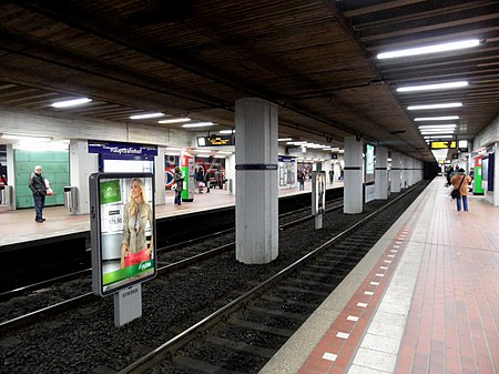 Hannover Hauptbahnhof Tunnelhaltestelle der Stadtbahn (6841892956)