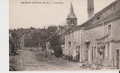 Heuilley-Cotton, grande rue
