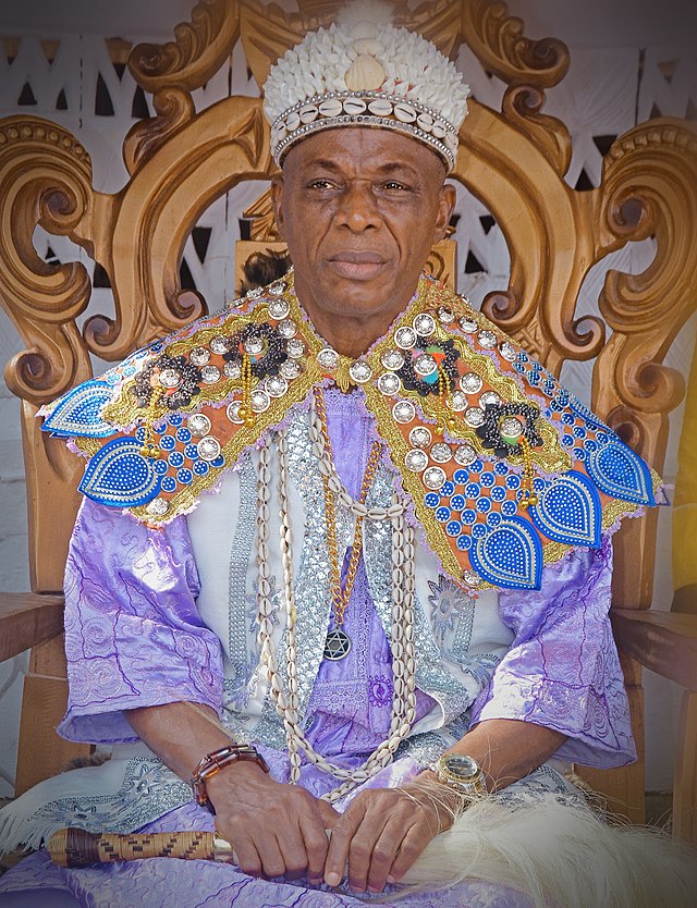 Photo of His Royal Majesty, Eze Chukwuemeka Eri; the Traditional Ruler of Enugwu Aguleri in his royal regalia