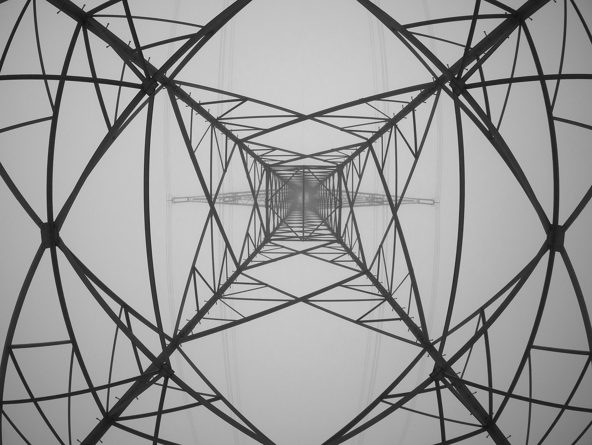 Photographie d’un pylône électrique.
