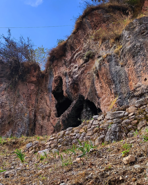 File:Huaca de Autviturco.webp