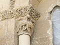 Español: Capitel de ventana del ábside, iglesia de Santiago, Turégano, Segovia.