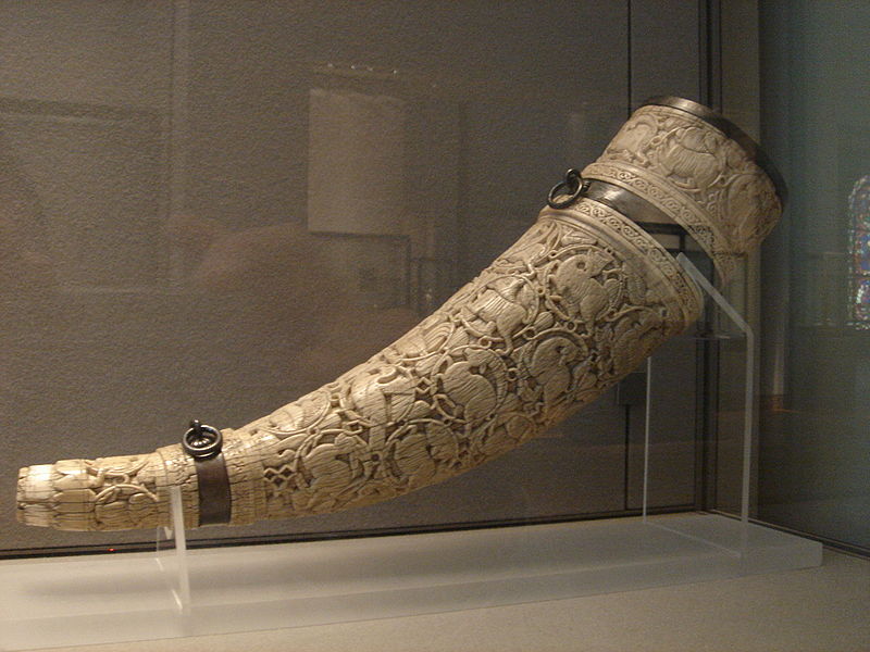 File:Ivory olifant Louvre MRR430.jpg